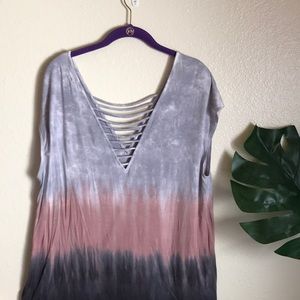 American Eagle V neck Top